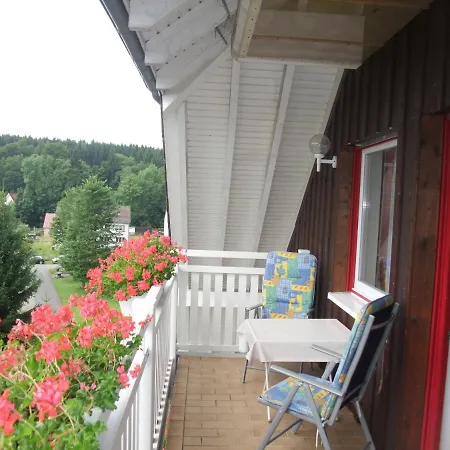 Hubertus In Mit Balkons 公寓