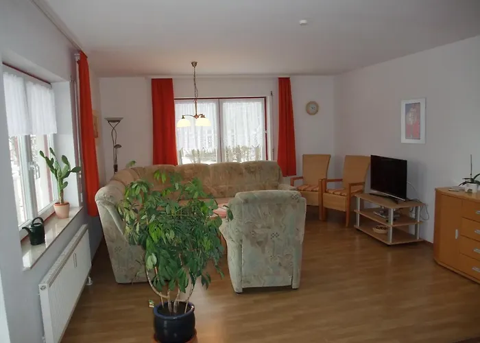 Hubertus In Mit Balkons Apartamento Elend