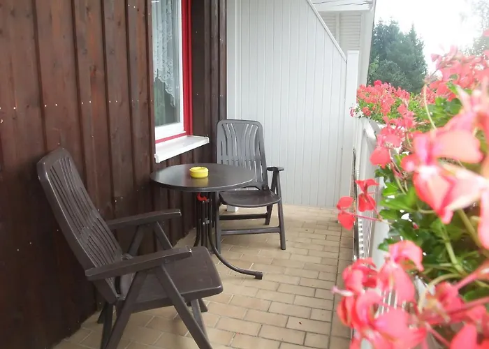 Hubertus In Mit Balkons Apartamento Elend